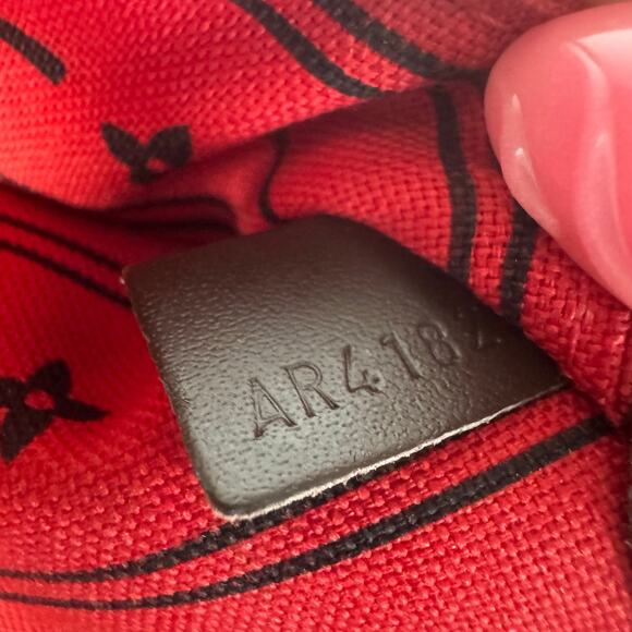 Louis Vuitton Neverfull MM Damier Ebene Tote Bag Cherry Red Interior Brown Check - Picture 8 of 16